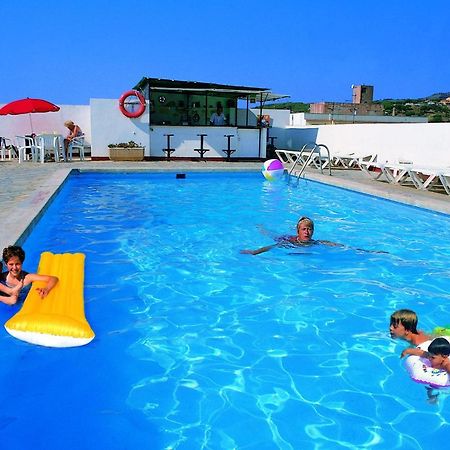 Hotel Continental Calella Bagian luar foto